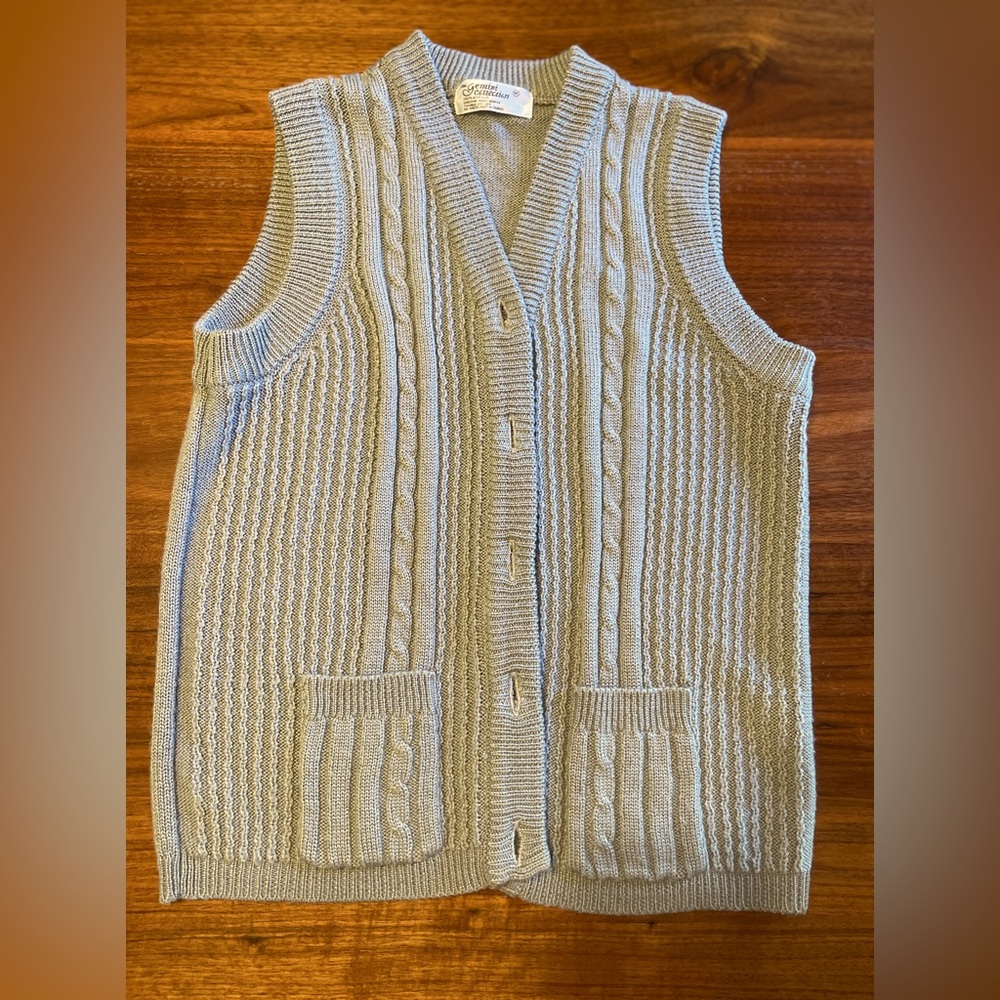 Vintage knit cardigan vest retro